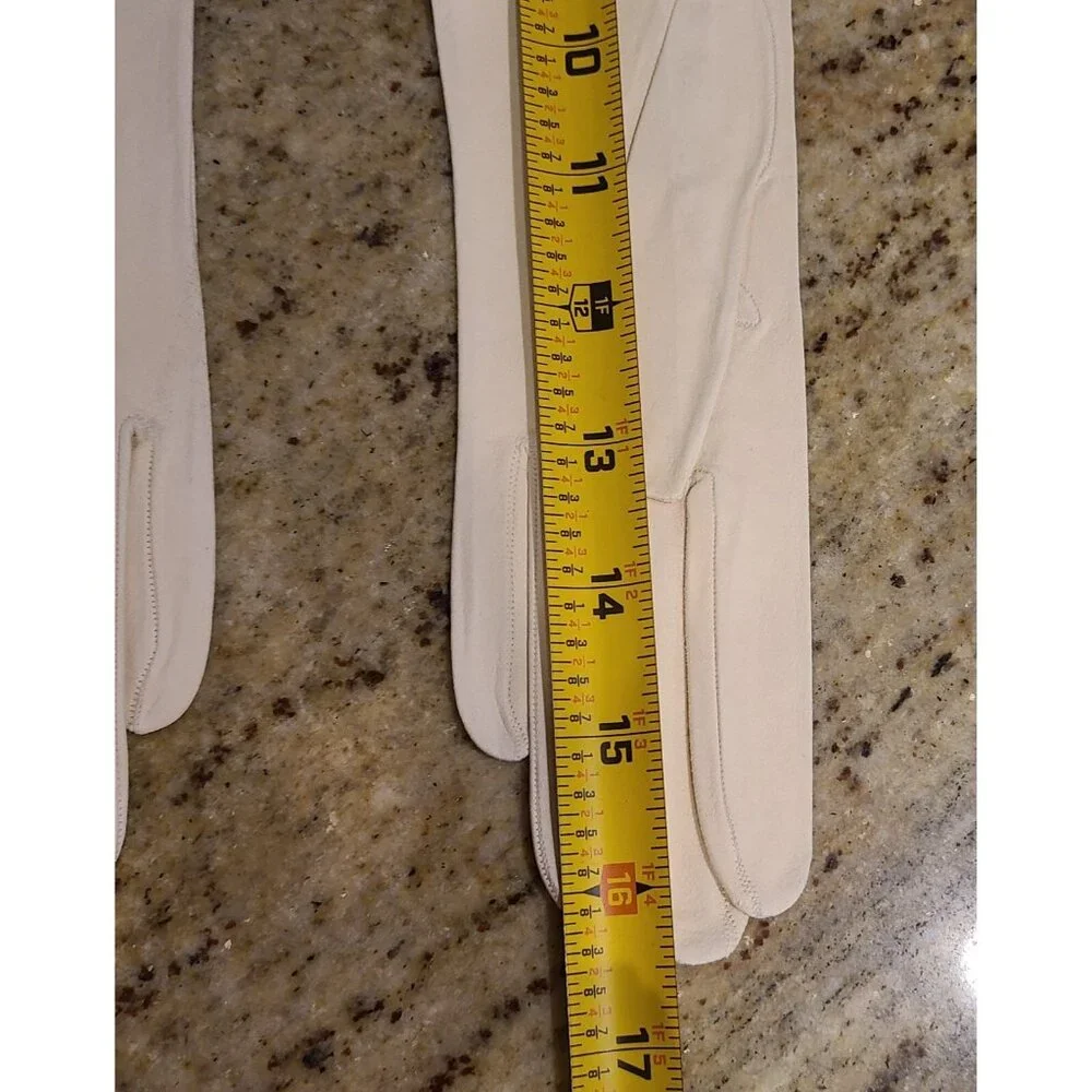 New Vtg Sz XS/S 6.5 Cream Thin Suede Formal 16.5